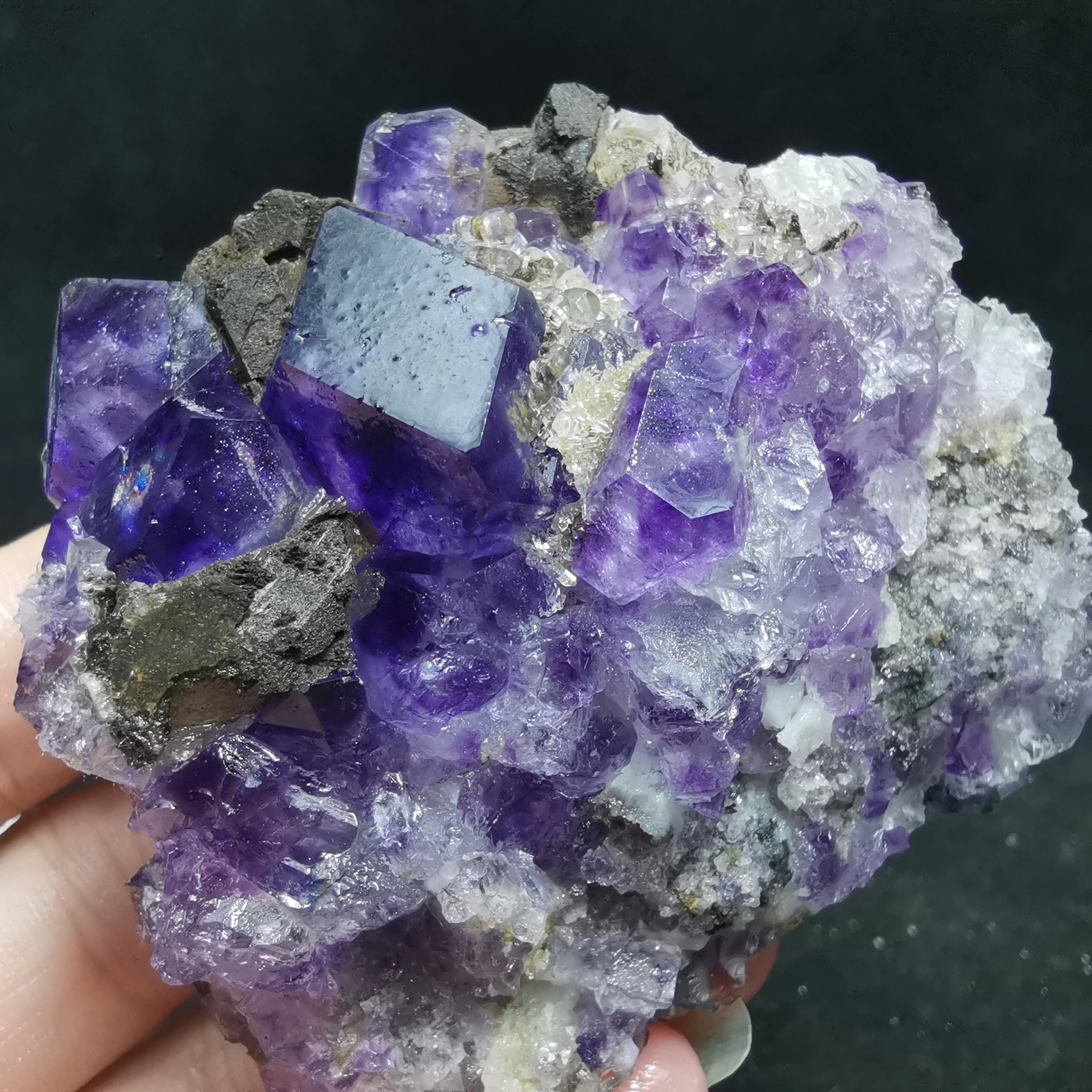 

173.6gNatural rare Tanzanian blue fluorite quartz mineral specimen Energy Geology Teaching collection QUARTZ GEM home decoration