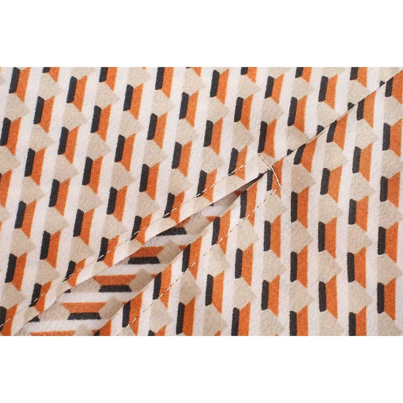 

2021 Women Fashion Single Breasted Printed Back Slit Shirts Lapel Neck Long Sleeve Vintage Female Blouse Chic Tops