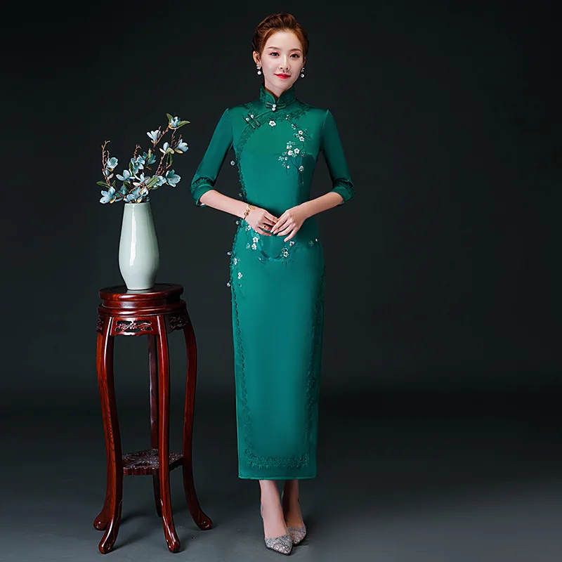 

Негабаритный 4XL осеннее Новое поступление Винтажное с рукавами 1/2, вышивкой Cheongsam сексуальное женское Формальное длинное платье с цветочным принтом атласное Qipao