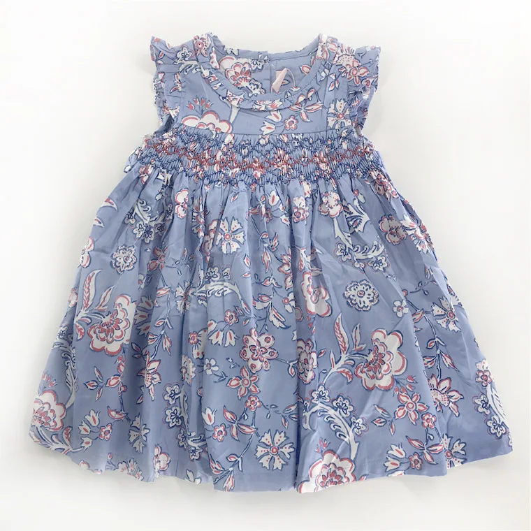 

Sweet Little Girls Blue Print Dress Smocked Hand Made Western Fashion Vintage Summer Fly Sleeve Bow Dress