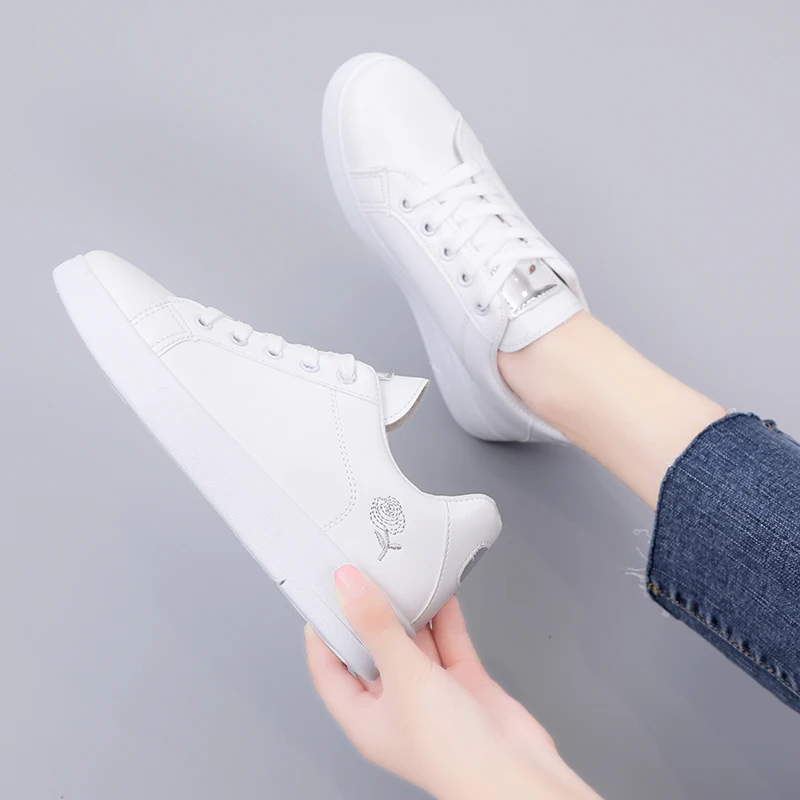 

Woman Sneakers Shoes PU Embroider Lace-Up Women Shoes Female Shoe Zapatillas Mujer Solid Spring Summer Autumn 2021
