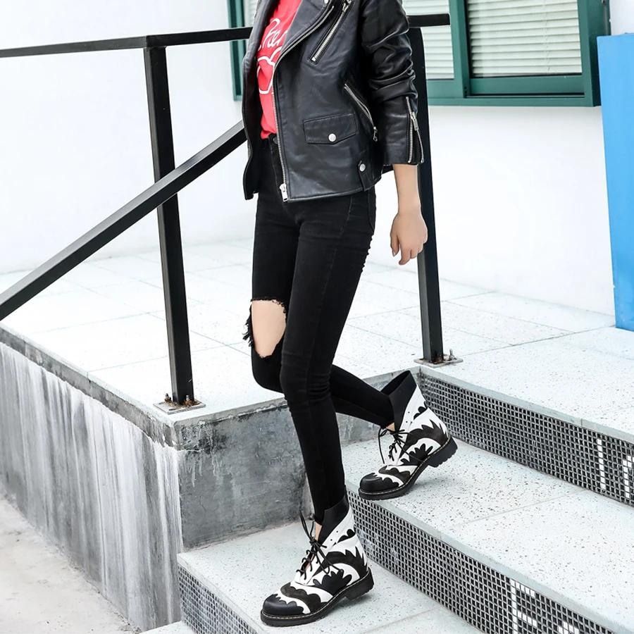 

Prova Perfetto Autumn Winter New Martin Boots Round Toe Thick Bottom Short Boots Black Mix White Genuine Leather Low Heels