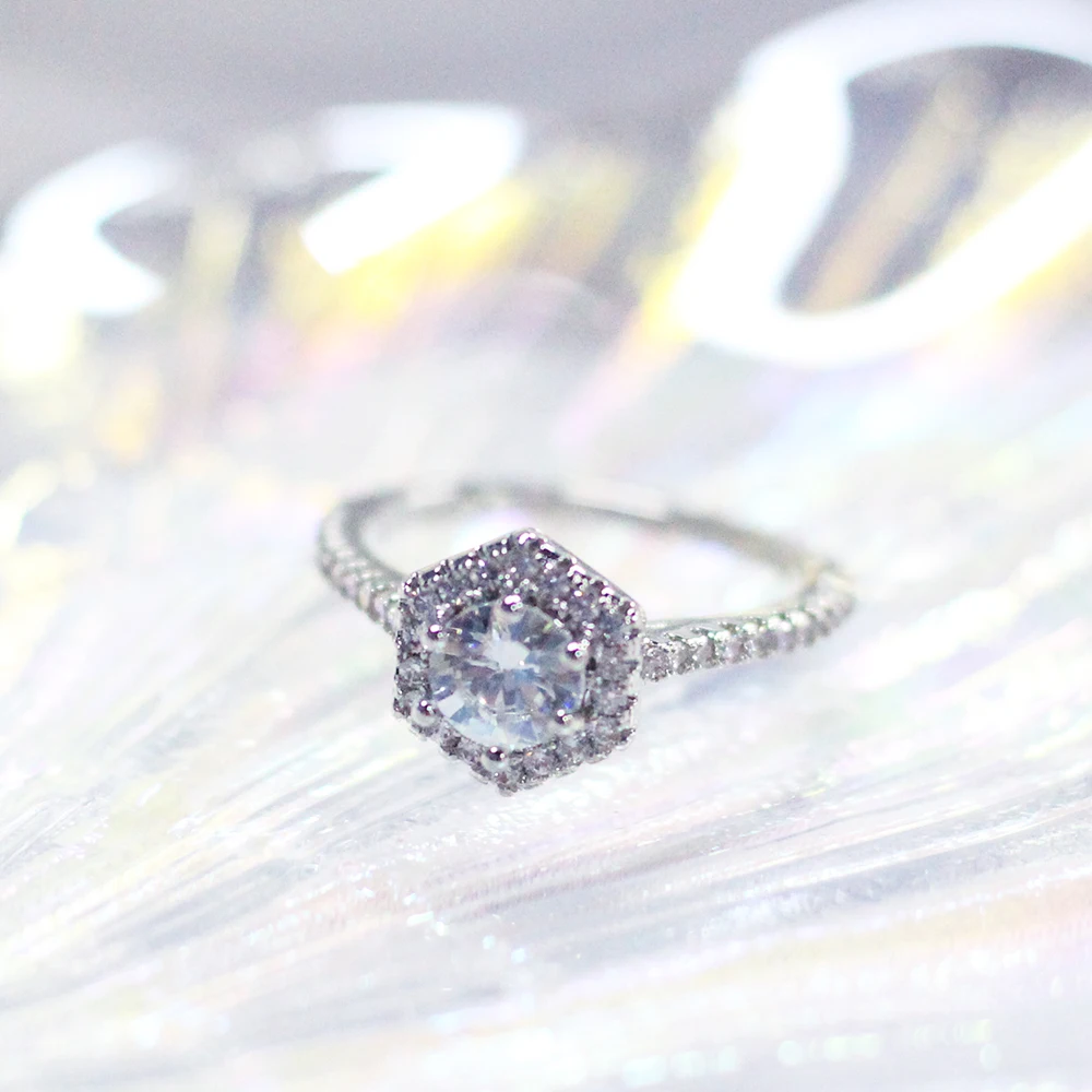 Женское кольцо ювелирное изделие модное с шестигранным кристаллом винтажное