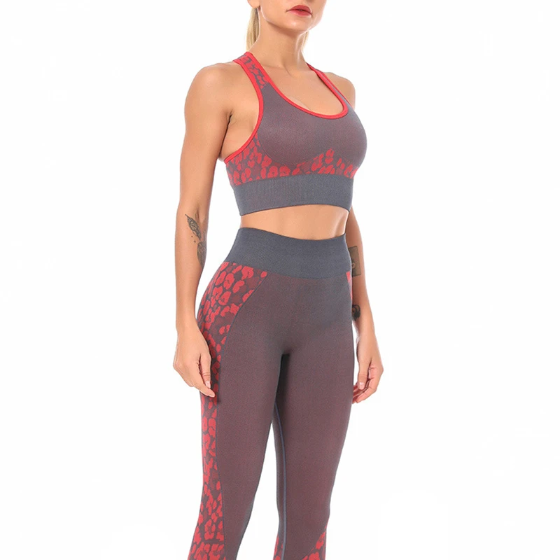 Бесшовные женские спортивные комплекты для фитнеса с эффектом пуш ап
