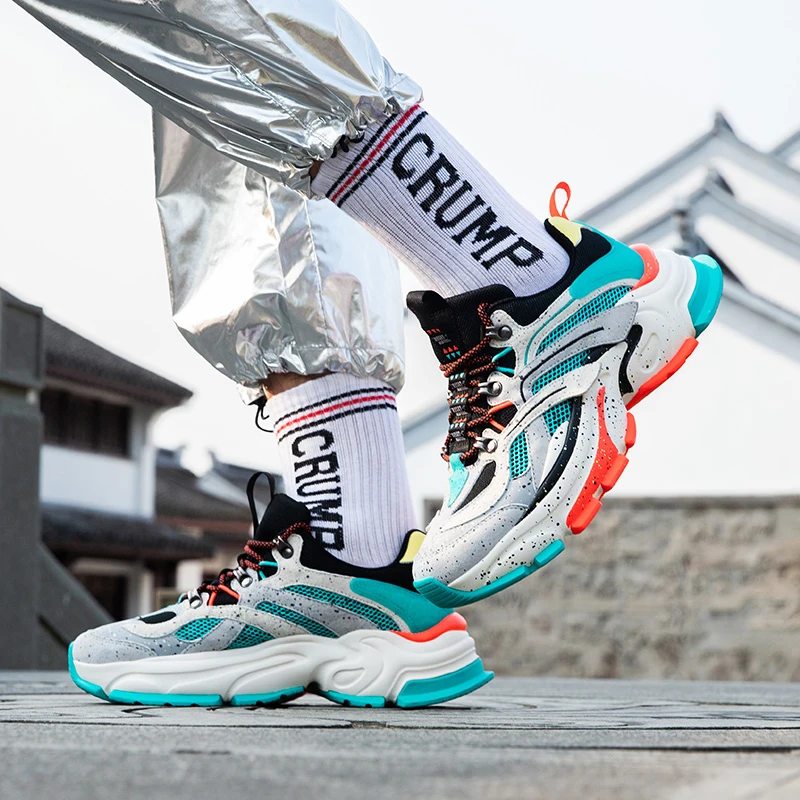 QIAODAN Running Shoes 2022 for Men XUANWU Series Fashion Lightweight Elegant Outdoor Sports Shoes Non-Slip Sneakers XM15200315