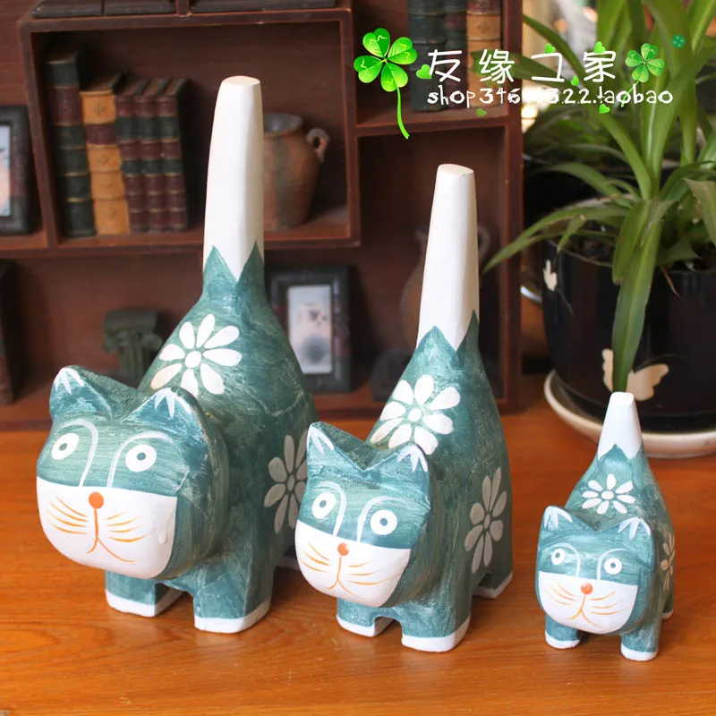 

QIQIPP 3PCS Bali wood carving set of three family, light blue cat, home furnishings, decorative crafts