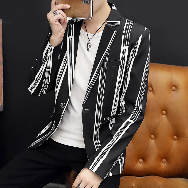 Блейзер для мужчин 2021 Сезон весна осень Новинка Модные повседневные в полоску с