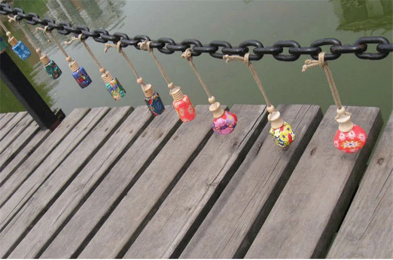 

500pcs/lot Empty Car pendant, soft clay aromatherapy car hanging empty perfume bottle, car accessories