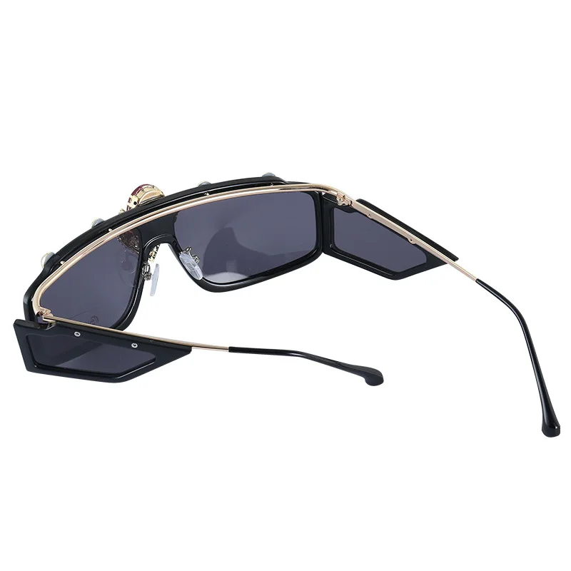 

2020 New Retro Fashion Sunglasses Women Brand Designer Vintage Diamond Sun Glasses Female Lady UV400 Oculos