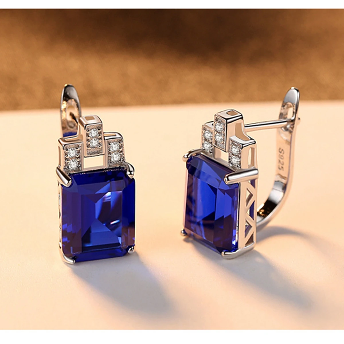 

Shipei 925 Sterling Silver Emerald Sapphire Created Moissanite Vintage Studs/Earrings Wedding Engagement Fine Jewelry Wholesale