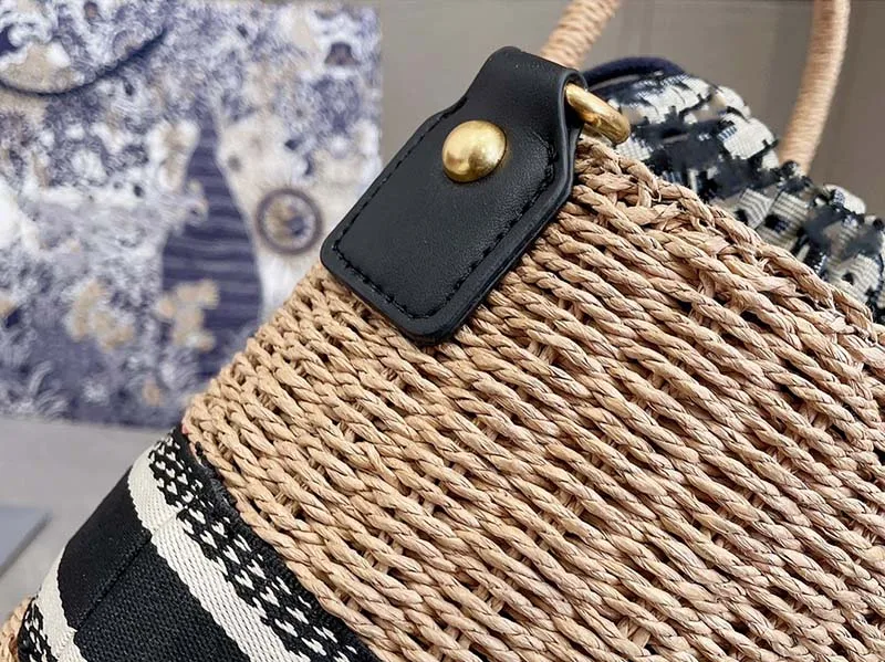 

Luxury Design Handmade Straw Woven Handbag for Women brand alphabet basket Bag Summer Beach travel Tote Bag 2021 new
