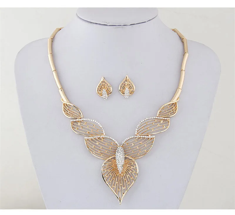 Kymyad Collier Femme Heart Necklaces &amp Pendants Jewelry Sets Crystal Hollow Metal Collares Statement Gold Color Colar For Women |