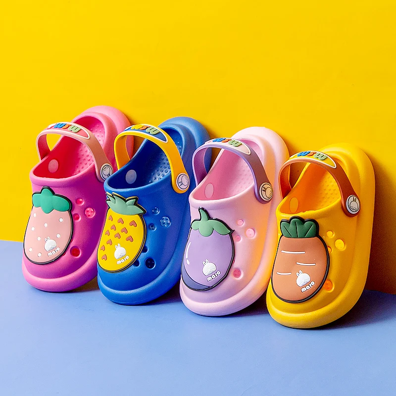 Children's Hole Shoes Middle And Small Children's Summer Baby Beach Shoes Outdoor Cartoon Baotou Hole Shoes