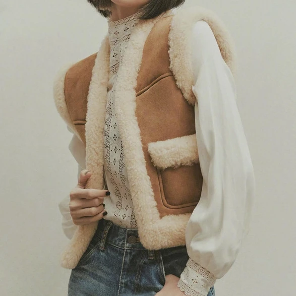 

Women Vests Short Lamb Fur Vest Jacket