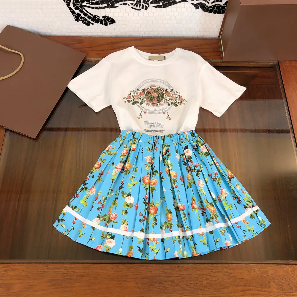 

High end brand designer's children's clothing girl's suit pure cotton T-shirt with skirt lady's two piece suit