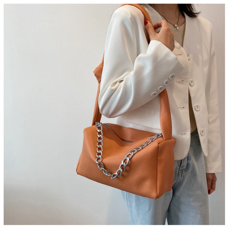 

Fashion Chain Women Shoulder Bag Large Capacity Ladies luxury Handbags Designer Crossbody Bag 2021 New Totes Lady Messenger Bag