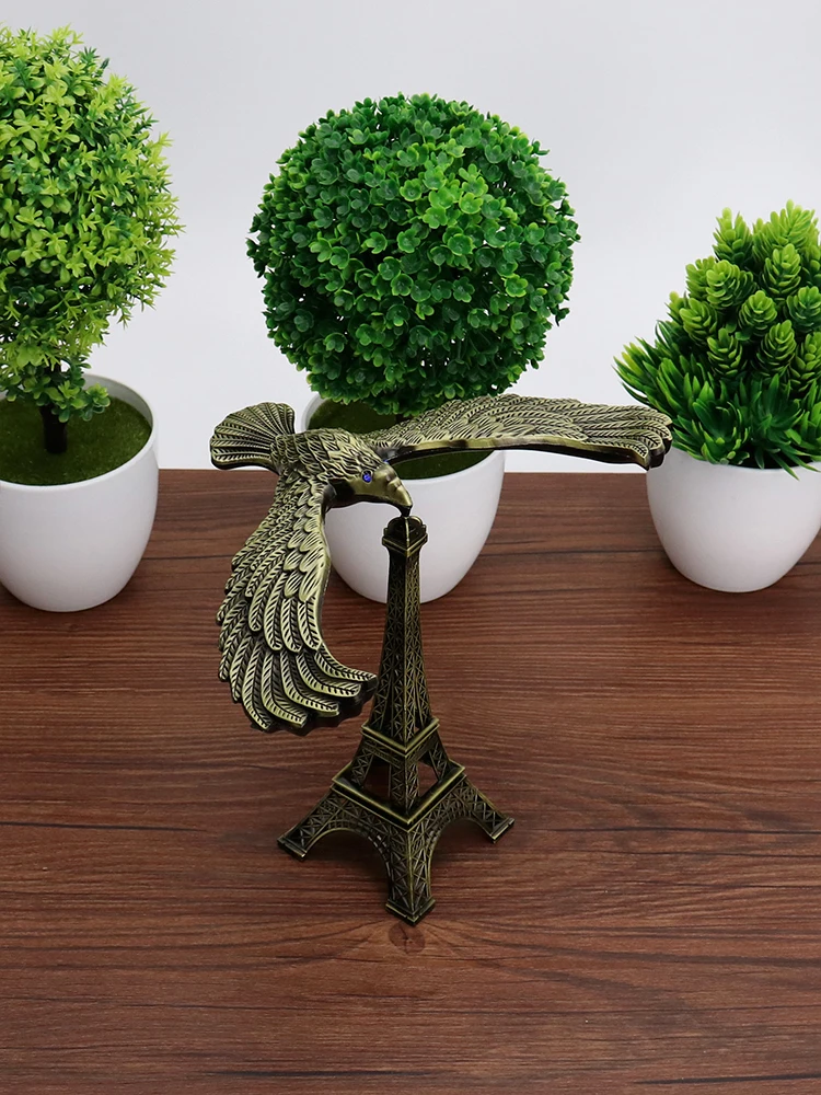 

Balanced Eagle Gravity Bird Tumbler Nostalgic Anti-Gravity Metal Desktop Good Object Magnetic Levitation Empty Decoration
