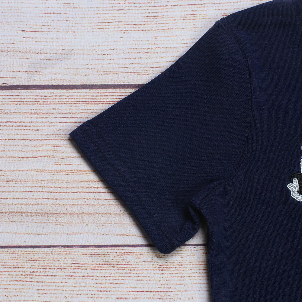 Летняя одежда темно-синий топ с коротким рукавом и красные клетчатые шорты для