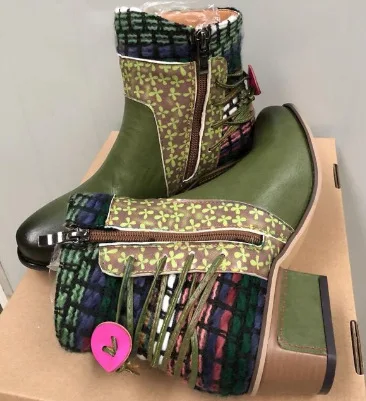 

Large women's leather boots autumn and winter new candy color short tube women's boots square low heel boots