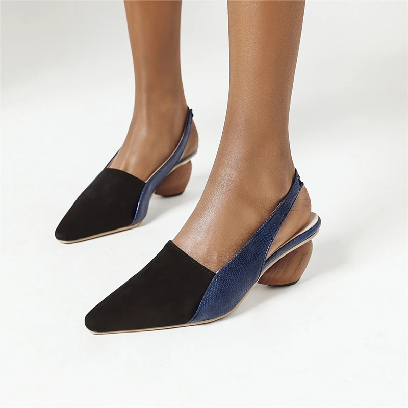 Женские туфли без задника FEDONAS черные с острым носком на необычном каблуке