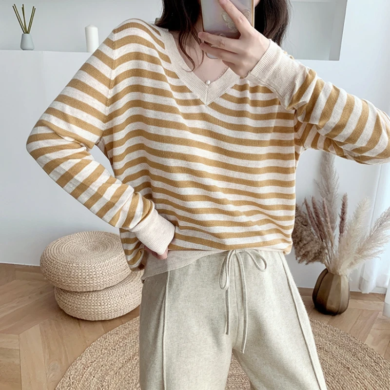 

Casual V-Neck Oversize Spring Autumn Thin Striped Sweater Women Soft Loose Chic Sweater Pullovers Girl Knit Jumper Top