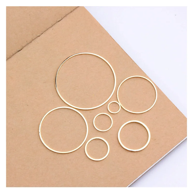 

30pcs Copper Round Kc Gold Jewelry Accessories Material DIY Fashion Simple Geometric Earring Pendant DIY Making&Finding
