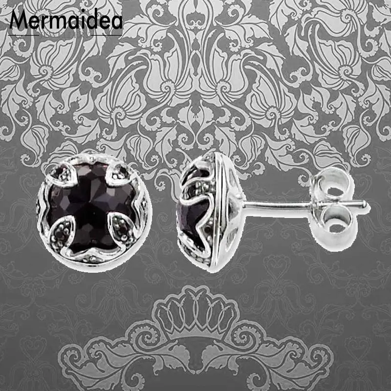 Серьги-гвоздики в виде Черного Лотоса с кристаллами из циркония модное ювелирное