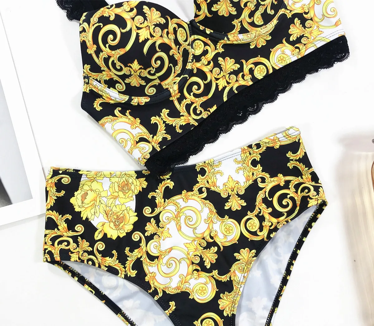 

Women Halter Bikinis High Waist Swimwear Women Two Piece Crop Top Swimsuit Print Summer Beach Bathing Suit Biquini Maillot