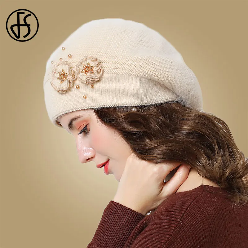 Женский вязаный берет из меха кролика FS теплый с большим цветком осенне зимний