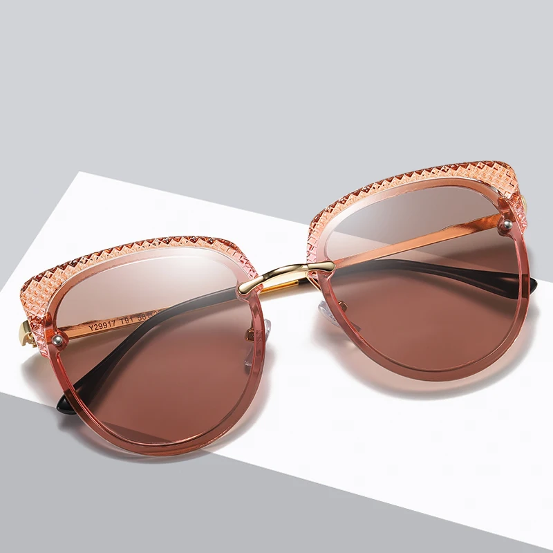 Солнцезащитные очки в классической оправе UV400 для мужчин и женщин