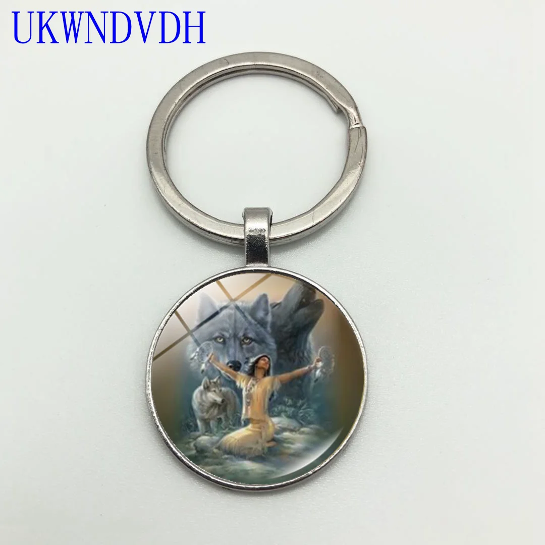 

Goddess and wolf bump glass pendant keychain fashion retro high-end keychain key ring pendant accessories