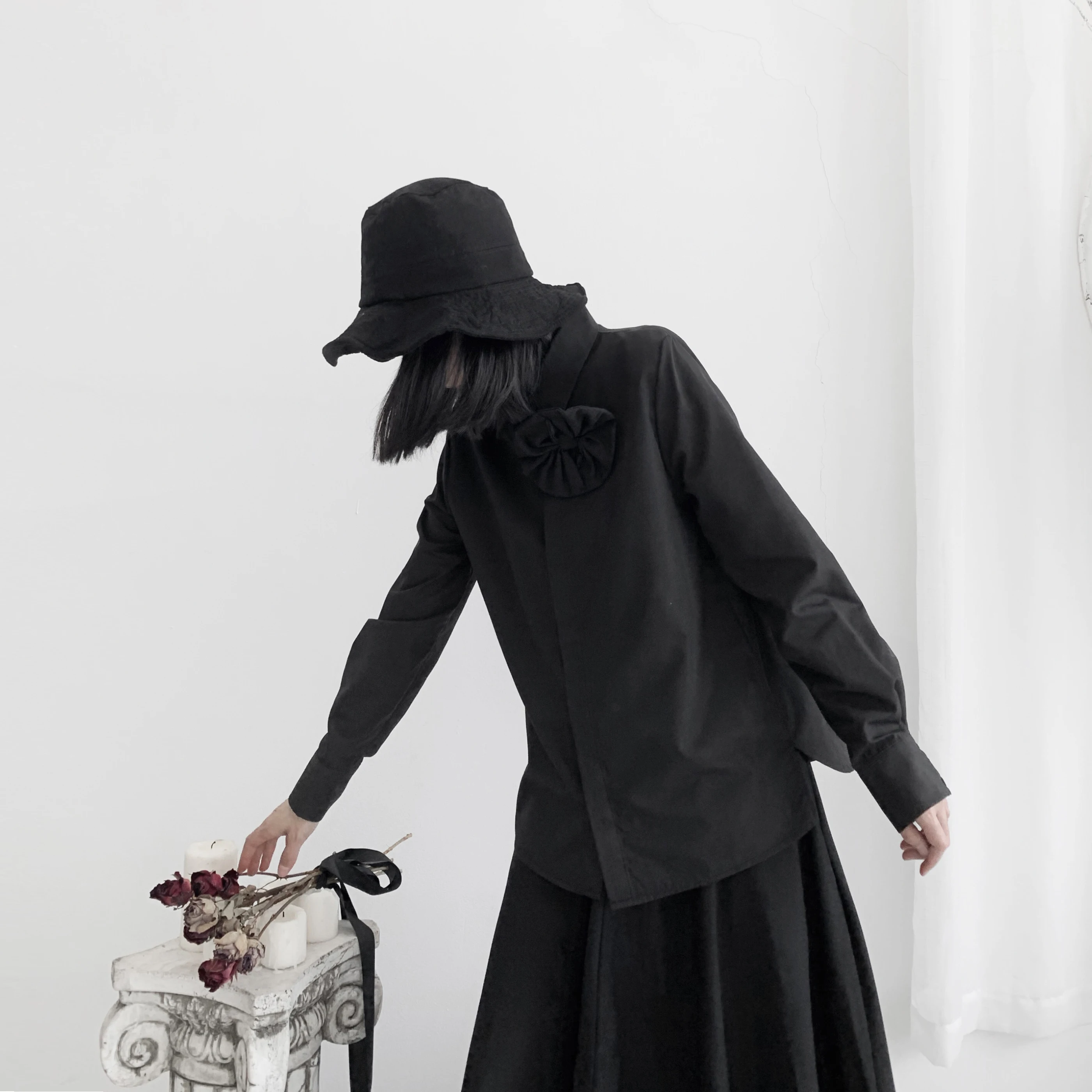 Женская приталенная рубашка с длинным рукавом черная однотонная Повседневная