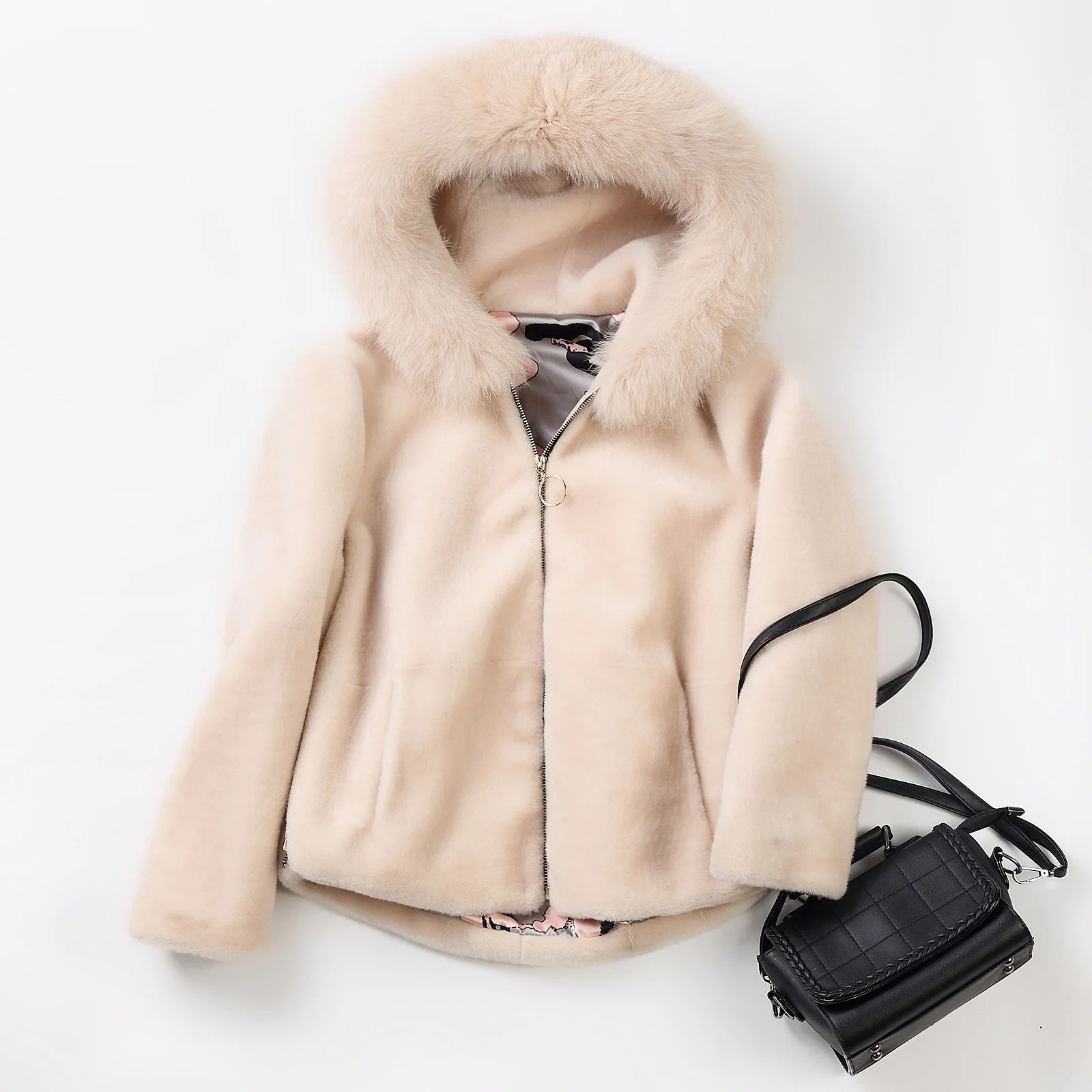 

SHZQ Winter Hooded Thin Fur Coat Female Fox Fur Collar Short Sheep Sheared Coat New 2020 Off-season