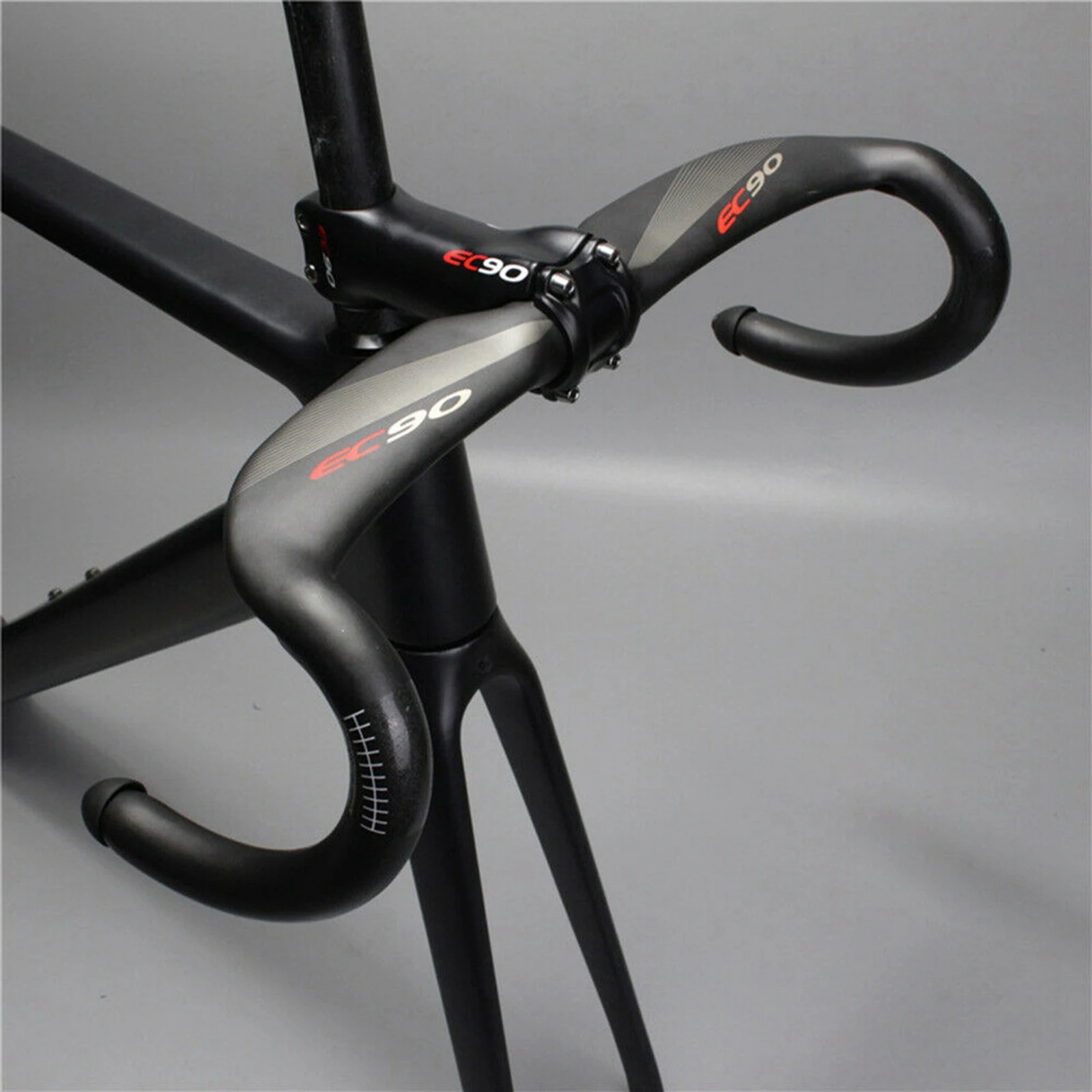 

Carbon Fiber Road Bike Handlebar Fixed Gear 31.8mm Integrated Bent Drop Bar