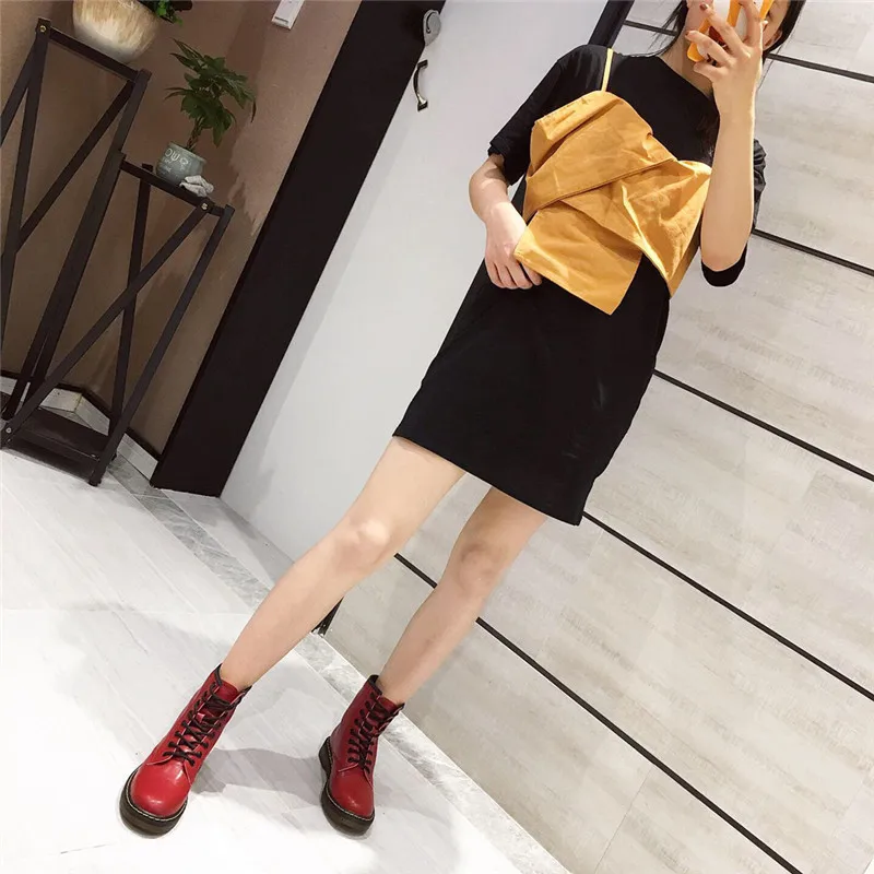 Bootee/ женские ботинки на низком каблуке; женские ботильоны; роскошные дизайнерские ботинки с круглым носком; женские короткие ботинки со шнуровкой в стиле рок