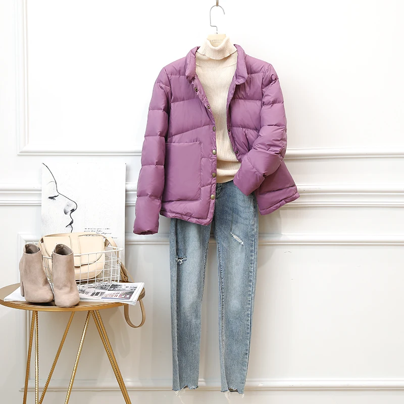 Женский короткий пуховик ультра-светильник на белом утином пуху сезон осень-зима