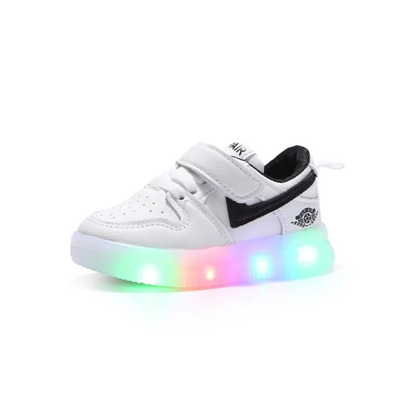 

Lighting children's shoes 2021 spring new 1-6 year old sports laces light shoes light shoes casual shoes
