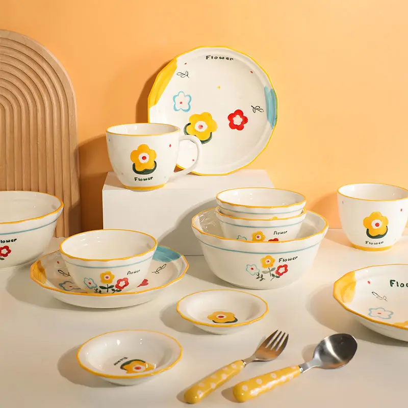 

Маленькая желтая керамическая тарелка с цветами, милая чаша для риса и супа, миска, посуда, тарелки, наборы, десертный поднос, кофейная кружк...