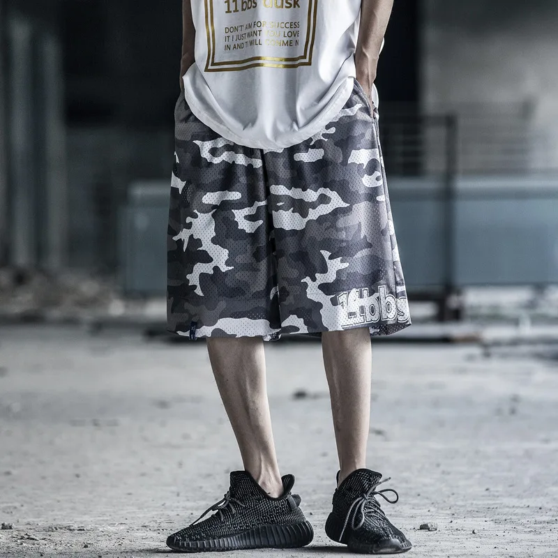 

Fashion Stylish Baggy Shorts Men Black Unique Pattern Punk Hip Hop Streetwear Men's Shorts Wear on Both Sides Camouflage Clothes