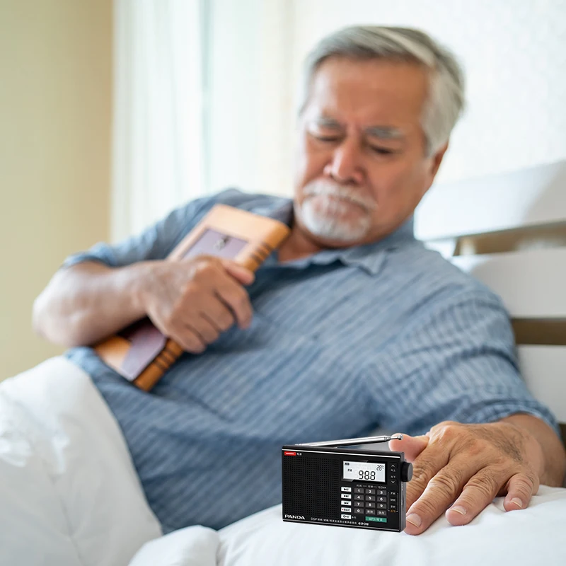 Портативное полнодиапазонное FM-радио AM MW SW-радио для пожилых людей с часами