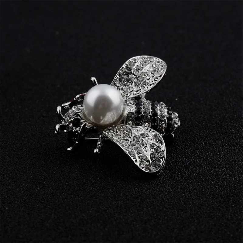 

Pinkdudu Vintage Clear Crystal Pearl Bee Brooches Fashion Cute Small Insect Brooch Pins for Elegant Women Coat Accessories PD053