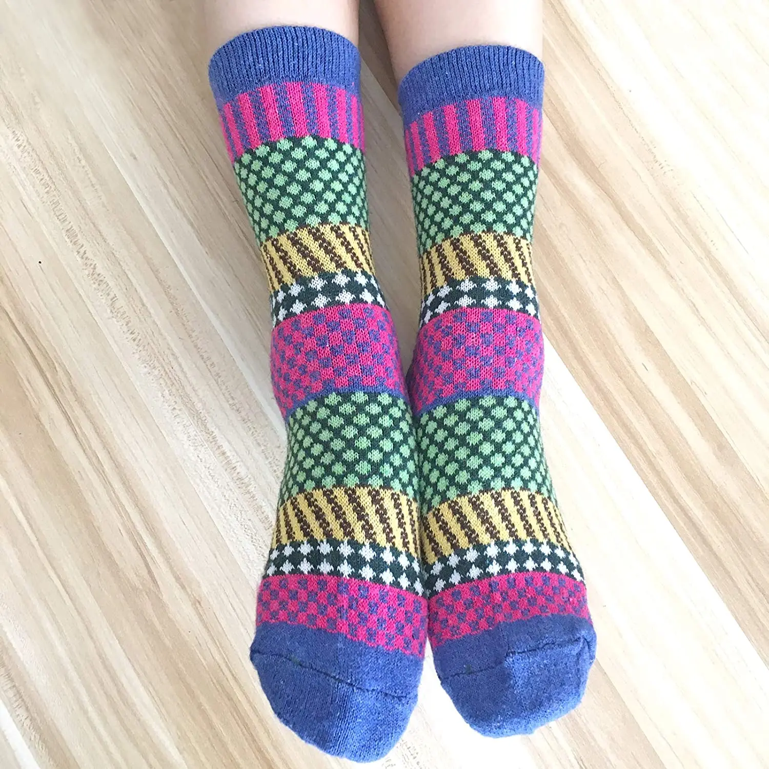 Womens Wool Socks Winter Warm Athletic Crew Long Socks Thick Knit Boot Socks Outdoor Hiking Sports Socks