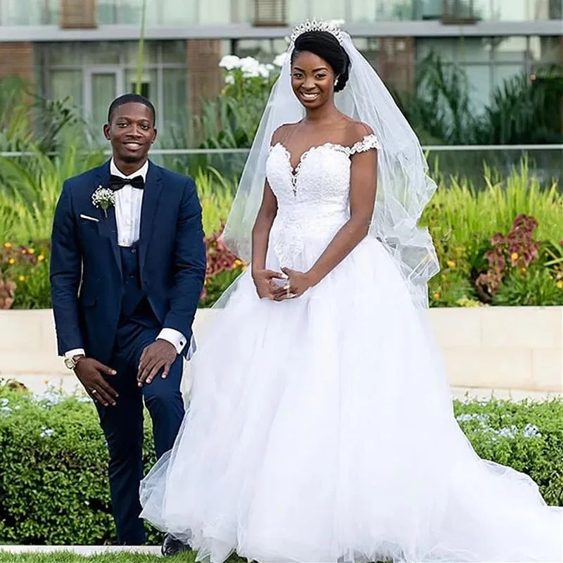 

2021 White Tulle A Line Wedding Dress With Appliques Off Shoulder African Nigeria Women Bridal Dresses Vestidos De Novia