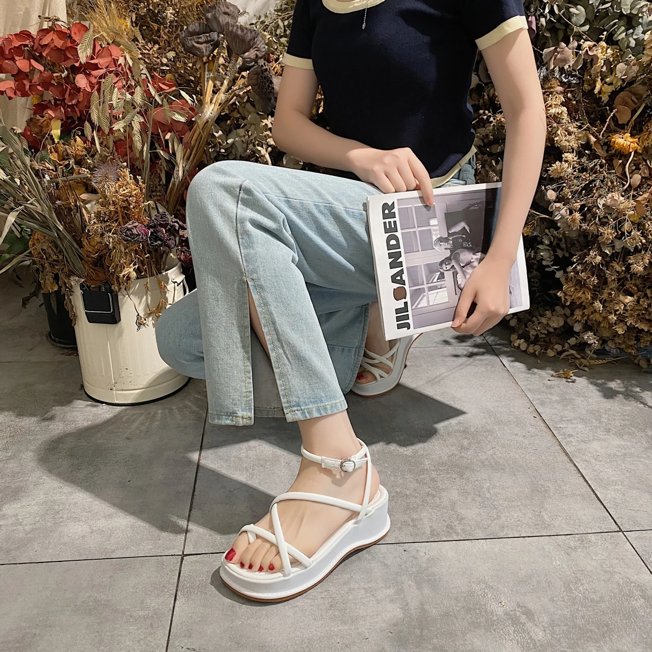 

Women Platform Sandals Summer Classic Buckle Strap Round Toe Leather Sandals Female Narrow Band Sandals Outdoor Casual Shoes