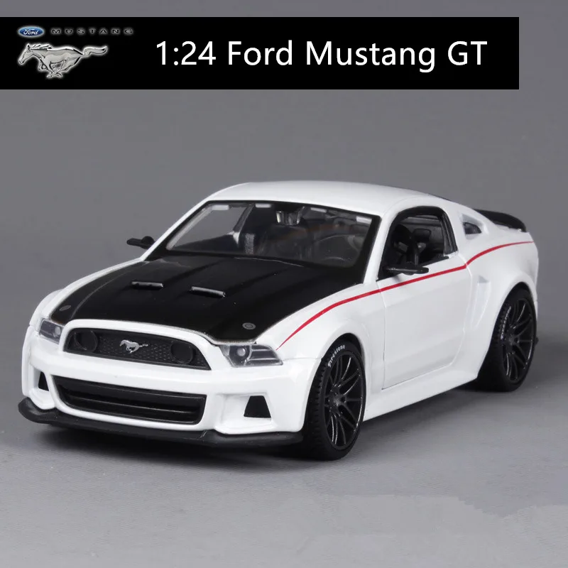 GT Maisto 1:24 2010 Ford Mustang Roadster имитация сплава Модель автомобиля Моделирование Украшение автомобиля коллекция Подарочная игрушка - Цвет: GT
