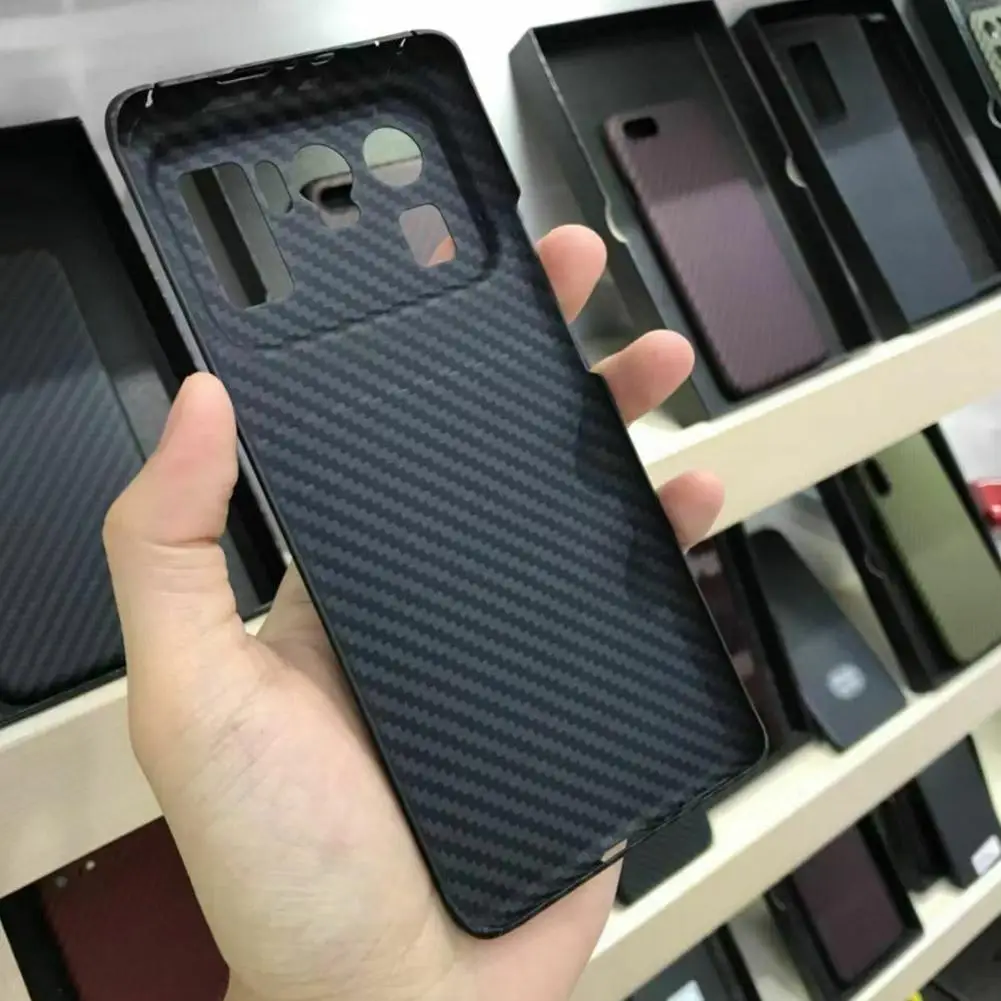 

Real carbon fiber cell phone case For Xiaomi Ultra case ultra-light cover back case matte M6X0