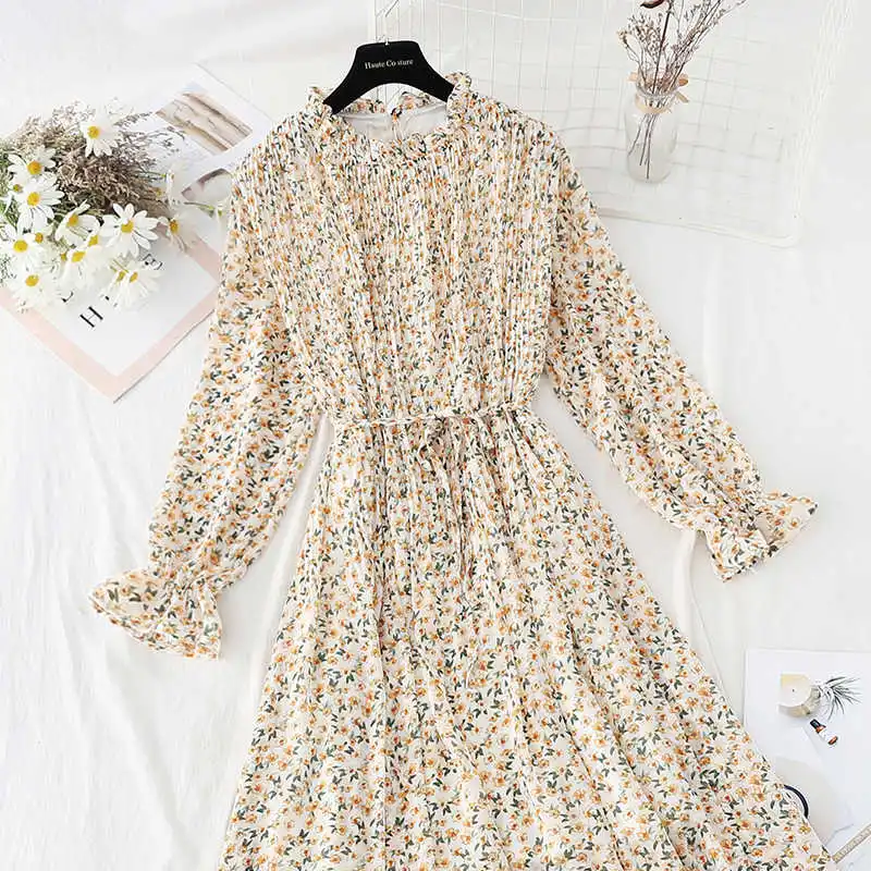 

2021 spring new women's Pleated Chiffon floral dress loose large waist slim French dress