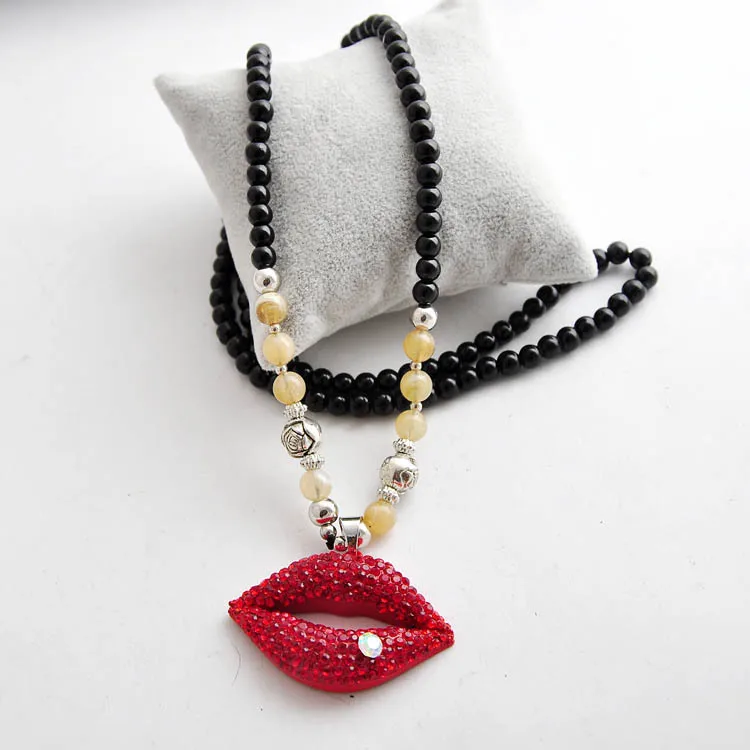 Ожерелье с пуговицами Стразы губы длинное ожерелье женские бусины из бисера женская цепь на свитер розовые