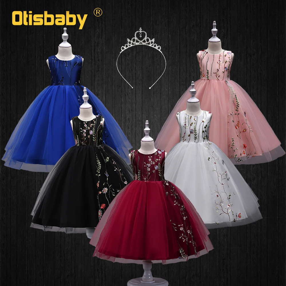 Платье детское с вышивкой на возраст 13-15 лет |