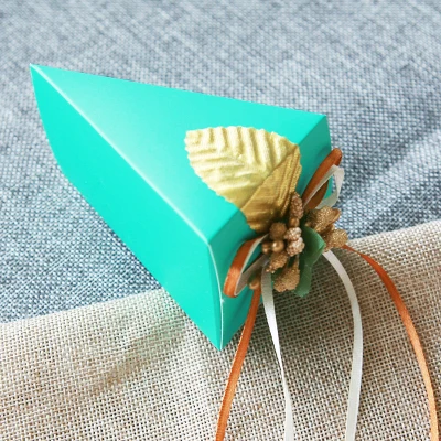 Leaf 10 шт./компл. Милая коробка конфет на свадьбу с цветочным галстуком-бабочкой формы торта коробка для подарков коробка для свадебных сувениров сахарный чехол - Цвет: Leaf